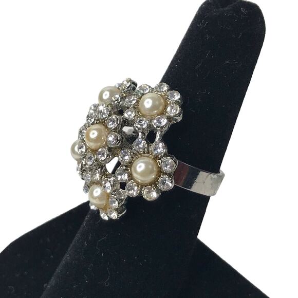 Unbranded Jewelry - Rhinestone Faux Pearl Cluster Ring Size 7 Silver Tone
